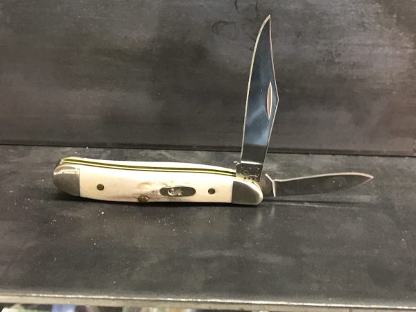 Case XX 048 Stag Peanut Folding Knife